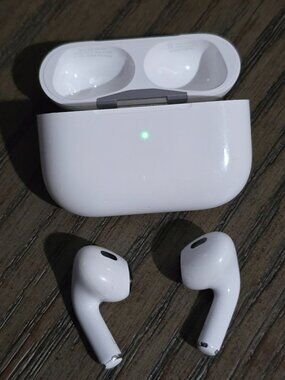 Apple Airpods Pro 2nd Generation White Used